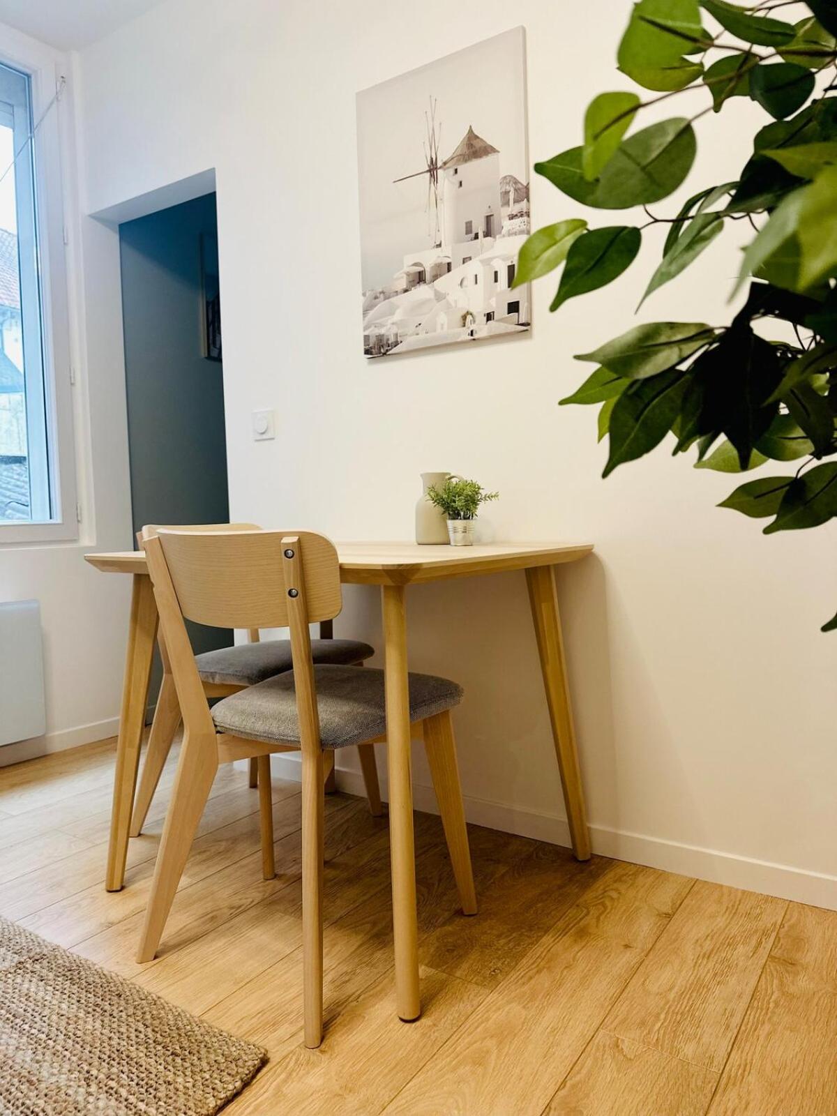 Un Appartement En Centre Ville , A 2 Pas Du Chateau De Villers Cotterets Exterior photo